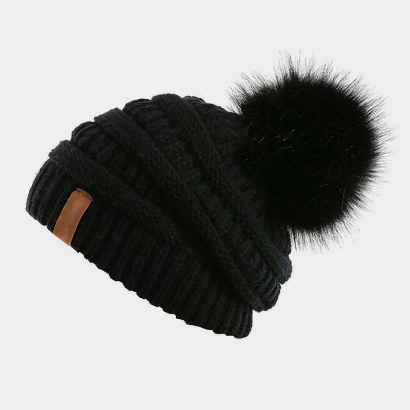 H00010 Afneembare, warme gebreide muts met pompon