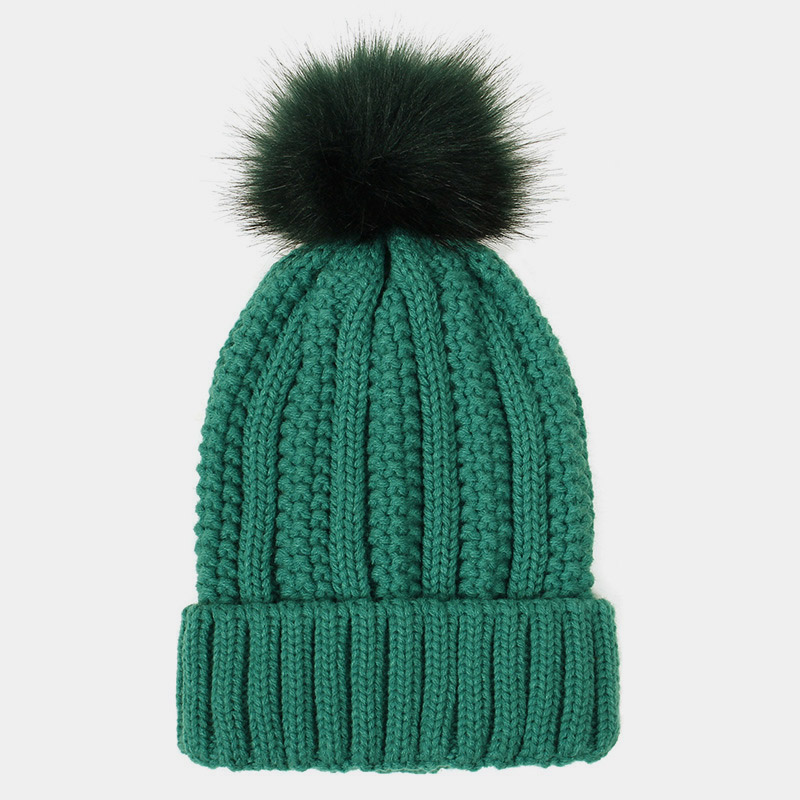 H00043 Gebreide pomponmuts met gedraaide draad