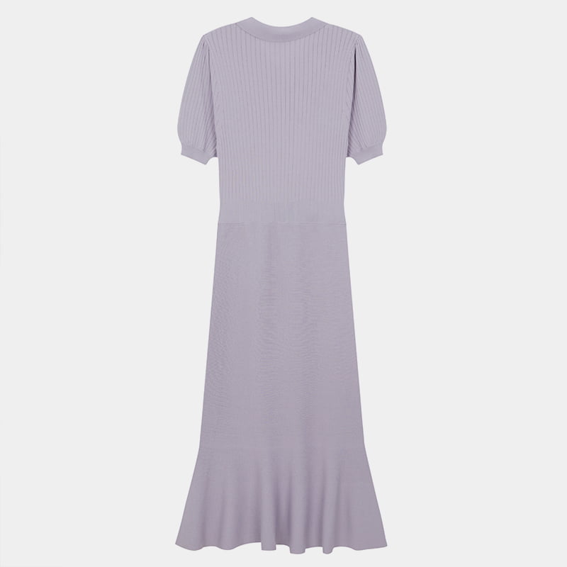 ML2242 Gebreide jurk met verlengde polohals, enkele knop en korte mouwen aan de zijkant ML2242 Gebreide jurk met verlengde polohals, enkele knop en korte mouwen aan de zijkant