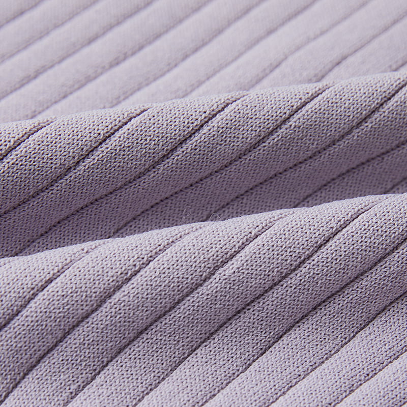 ML2242 Gebreide jurk met verlengde polohals, enkele knop en korte mouwen aan de zijkant ML2242 Gebreide jurk met verlengde polohals, enkele knop en korte mouwen aan de zijkant