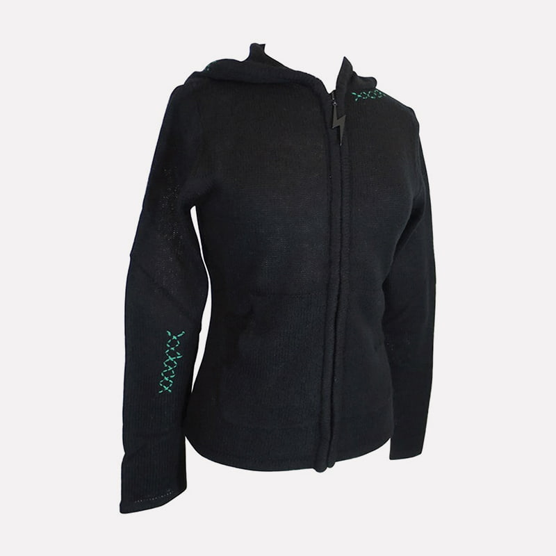 SM-K0098 Gebreide trui met capuchon en monogram. Dichtgebreide trui SM-K0098 Gebreide trui met capuchon en monogram. Dichtgebreide trui